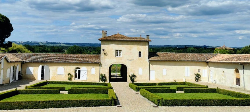 CHATEAU DE FARGUES chateau